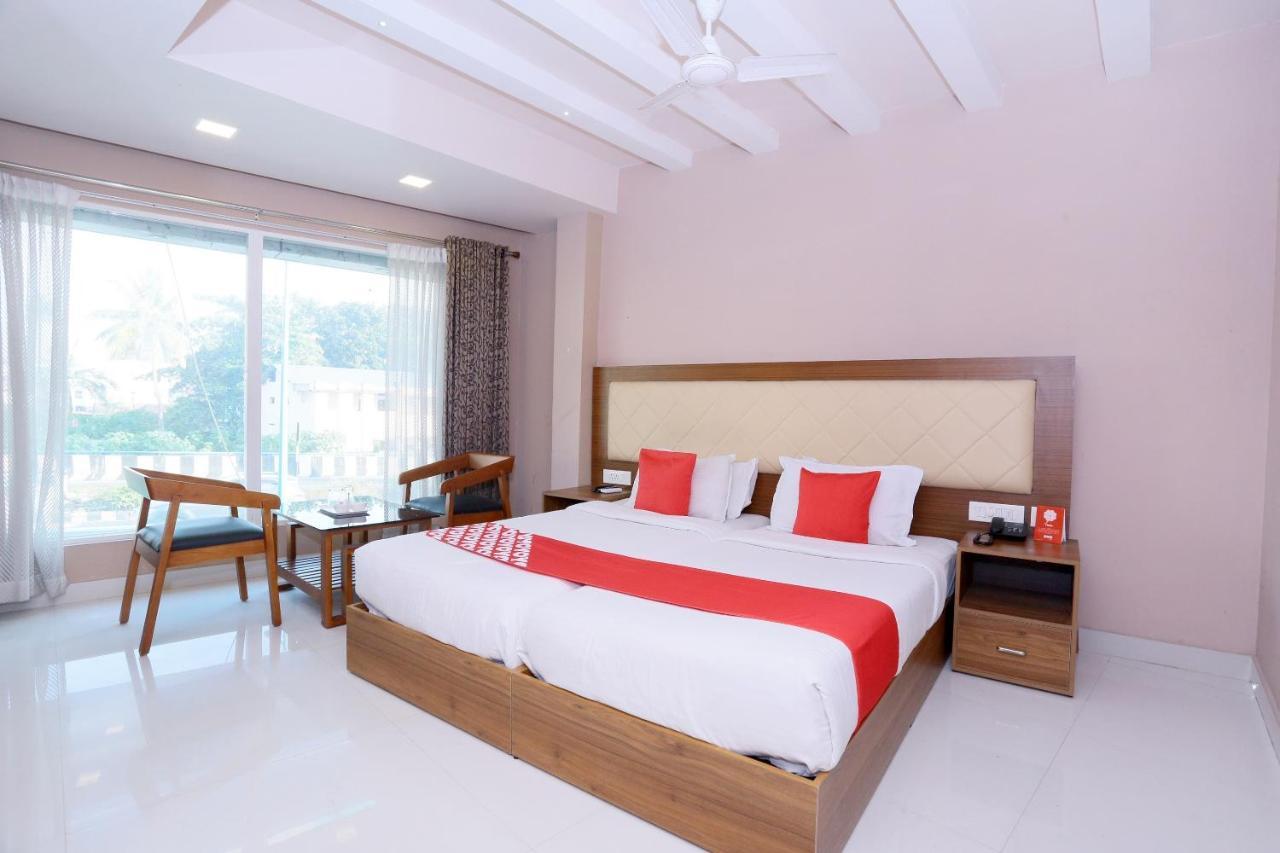 Oyo Flagship 25093 Hotel Thamam Kochi Extérieur photo
