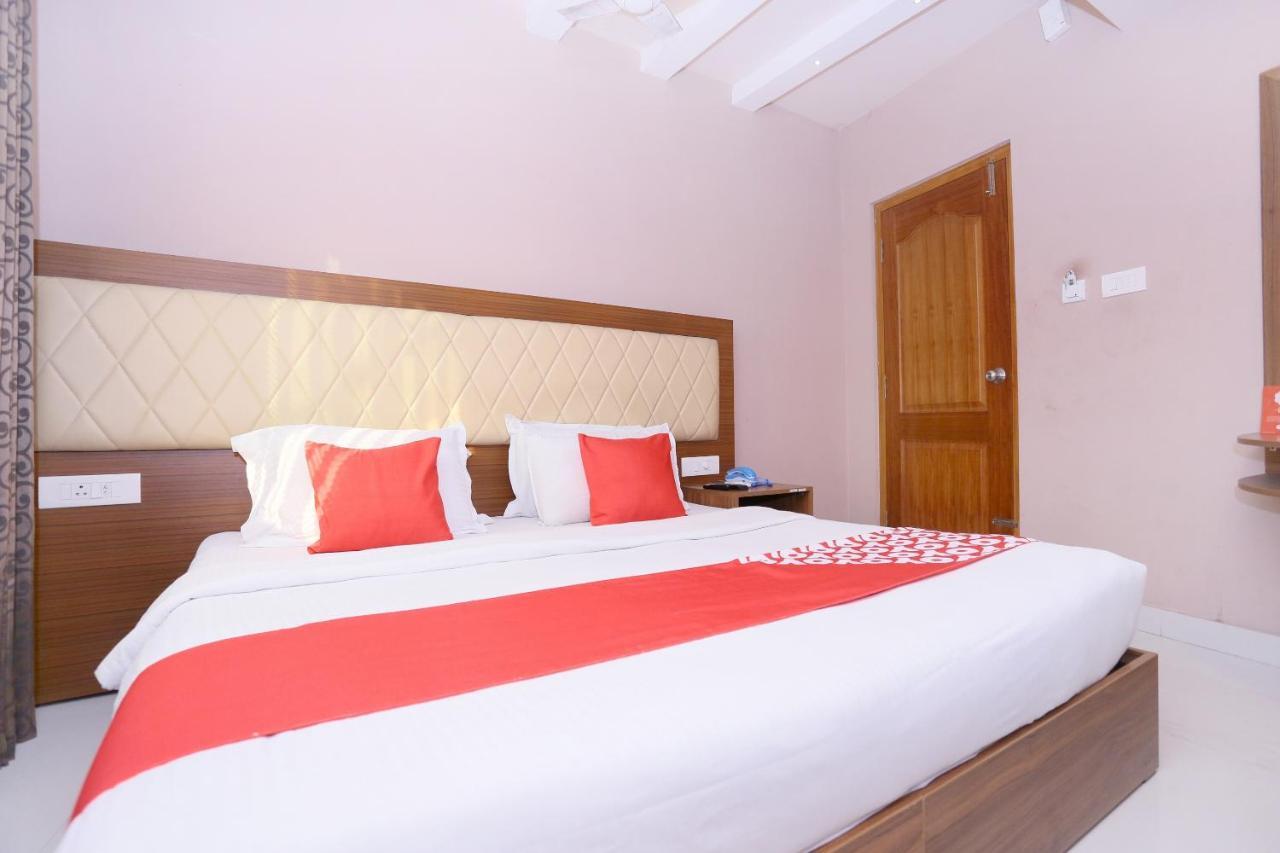 Oyo Flagship 25093 Hotel Thamam Kochi Extérieur photo